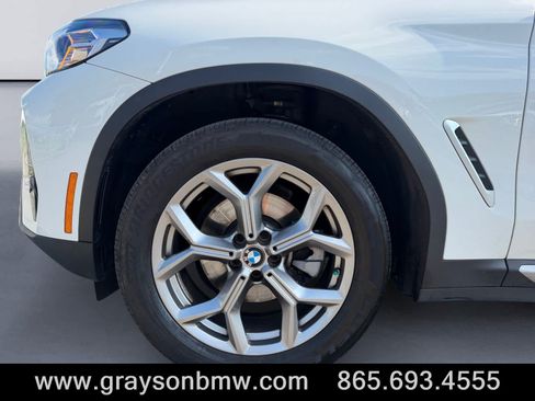 Used 2022 BMW X3 xDrive30i w/ Convenience Package w/ZPA AWD/4WD image 9