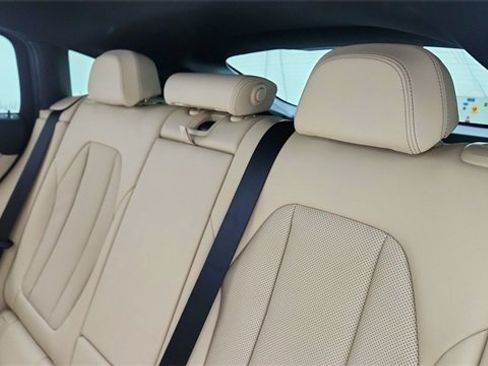 Used 2025 BMW X4 xDrive30i image 31
