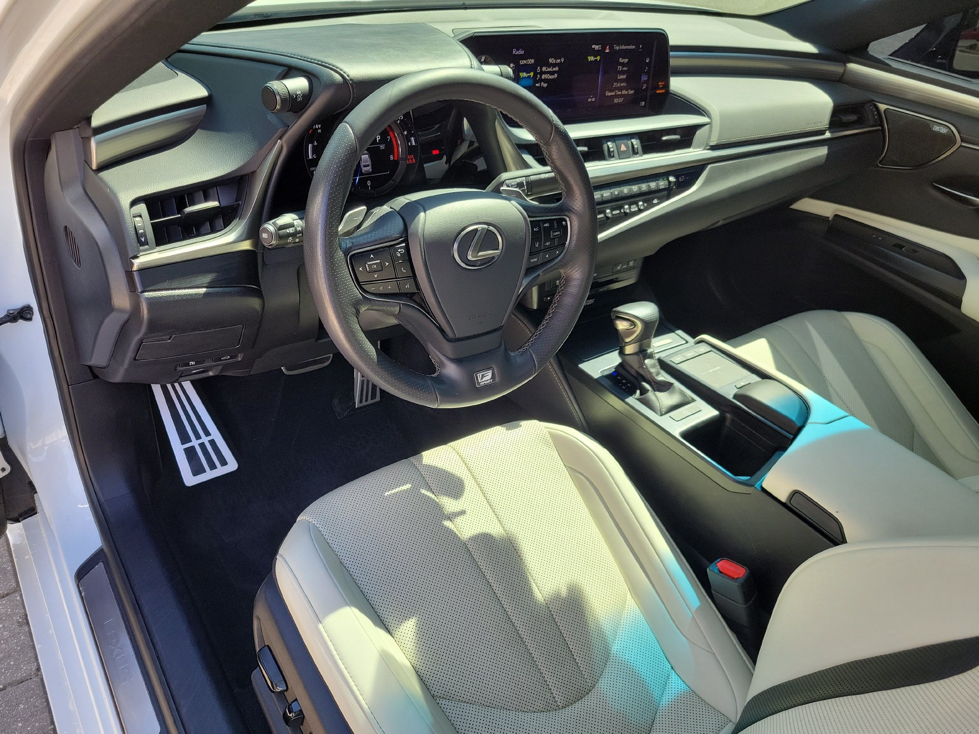 Used 2021 Lexus ES 350 F Sport w/ Special Edition FWD image 25