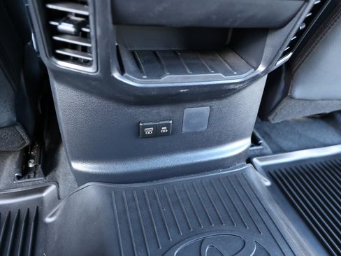 Used 2025 Toyota Tundra Limited image 35