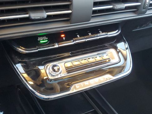 New 2026 Lincoln Corsair Reserve image 22