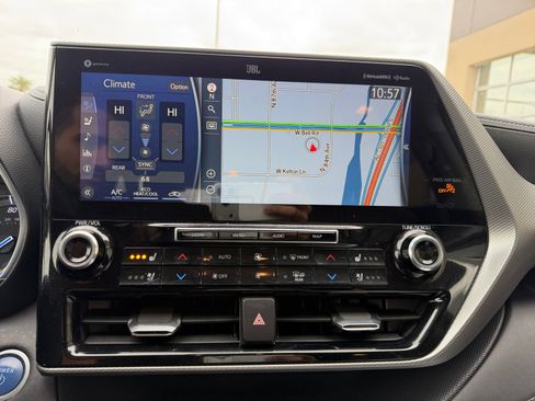 Used 2020 Toyota Highlander Platinum image 27