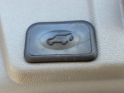 Used 2016 Chevrolet Traverse LT AWD/4WD image 11