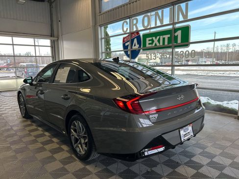 Used 2023 Hyundai Sonata SEL w/ Cargo Package image 4