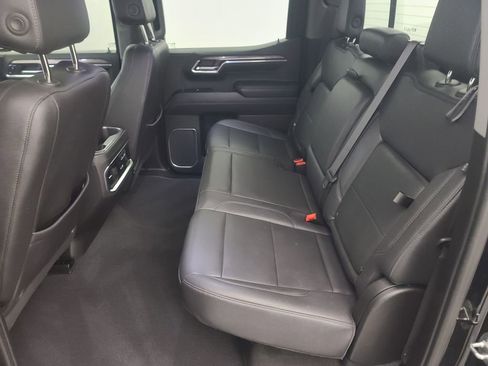 Used 2024 Chevrolet Silverado 1500 LTZ AWD/4WD image 19