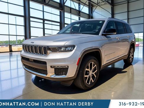 Used 2023 Jeep Grand Cherokee L Limited w/ Trailer Tow Group (B) AWD/4WD image 24