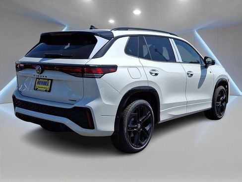 New 2026 Volkswagen Tiguan SE R-Line AWD/4WD image 4