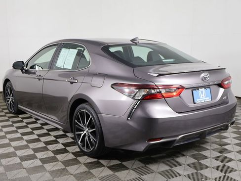 Used 2024 Toyota Camry SE FWD image 6