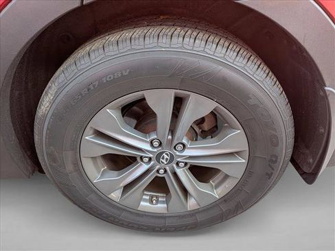 Used 2013 Hyundai Santa Fe Sport w/ Popular Equipment Pkg image 2