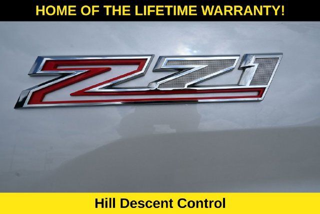 Used 2023 Chevrolet Silverado 2500 LTZ AWD/4WD image 32