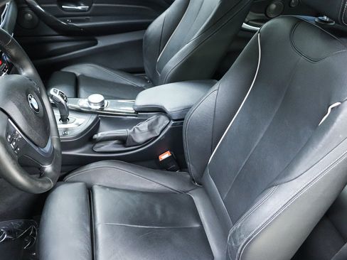Used 2019 BMW 440i Coupe w/ Convenience Package RWD image 17