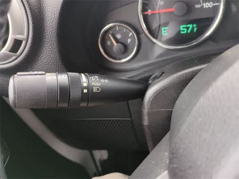 Used 2015 Jeep Wrangler Unlimited Sahara w/ Connectivity Group image 27