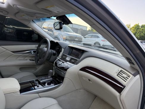 Used 2012 INFINITI M37 w/ Premium Pkg RWD image 9