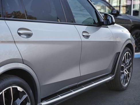 New 2026 BMW X7 xDrive40i w/ M Sport Package image 9