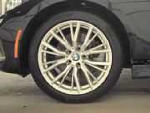 Used 2024 BMW 330i xDrive Sedan w/ Premium Package image 15