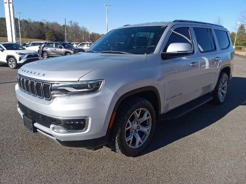 Used 2022 Jeep Wagoneer Series II image 7