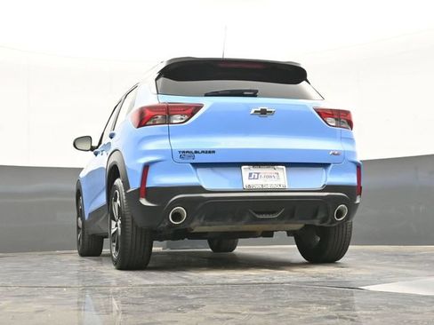 Used 2023 Chevrolet TrailBlazer RS w/ Sun and Liftgate Package FWD image 46