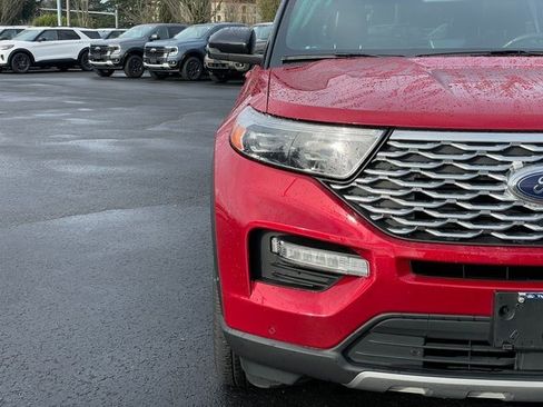 Certified 2021 Ford Explorer Platinum w/ Equipment Group 601A image 9