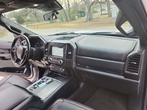 Used 2019 Ford Expedition Limited w/ Equipment Group 303A image 41