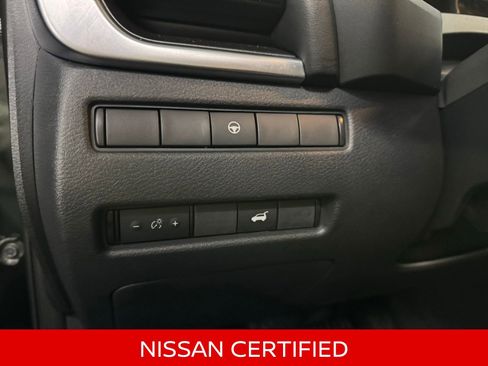 Certified 2022 Nissan Rogue SV w/ SV Premium Package image 27