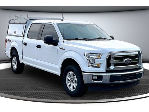 Used 2017 Ford F150 XLT AWD/4WD image 2