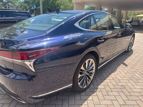 Used 2020 Lexus LS 500 w/ Accessory Package (Z2) RWD image 7