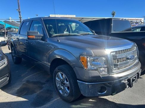 Used 2014 Ford F150 XLT w/ XLT Chrome Package RWD image 32