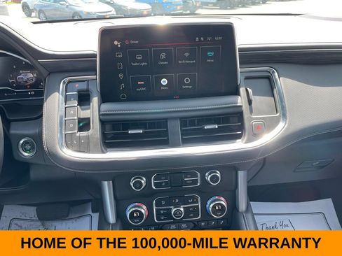 Used 2024 GMC Yukon SLT w/ SLT Luxury Package AWD/4WD image 18