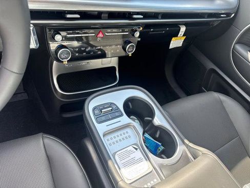 New 2026 Hyundai Ioniq 9 SEL image 17