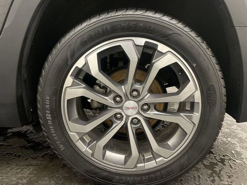 Used 2019 GMC Terrain SLT w/ Preferred Package image 28