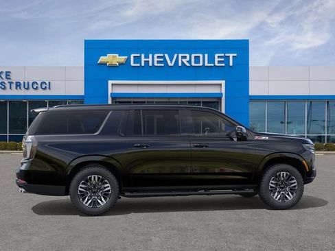 New 2026 Chevrolet Suburban Z71 w/ Z71 Off-Road Package AWD/4WD image 5
