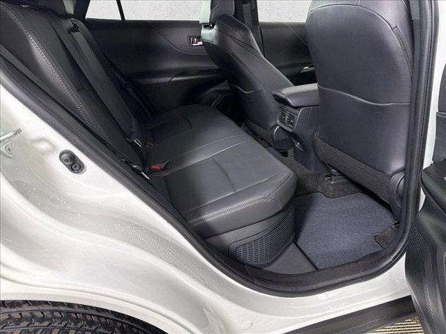 Used 2023 Toyota Venza Nightshade AWD/4WD image 15