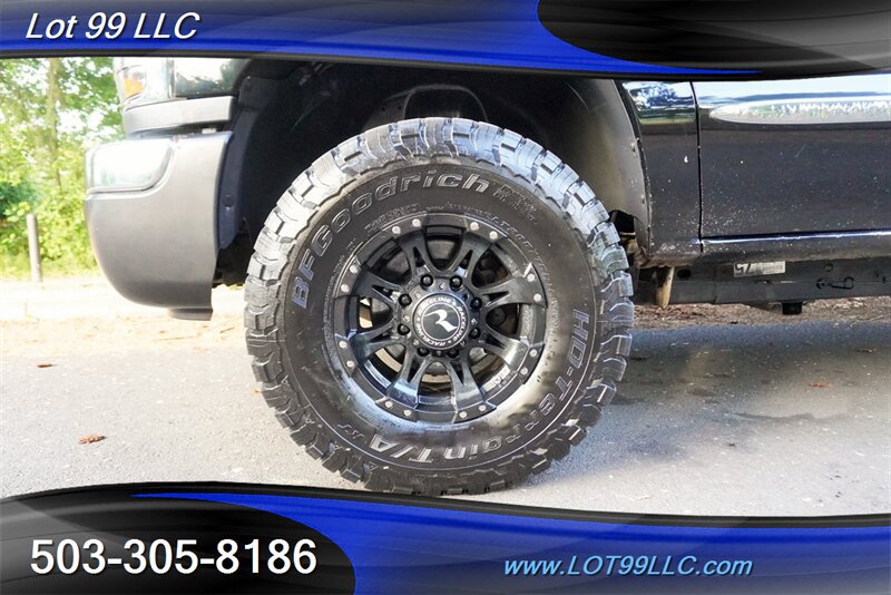 Used 2004 GMC Sierra 2500 SLT w/ Heavy-Duty Power Package AWD/4WD image 3