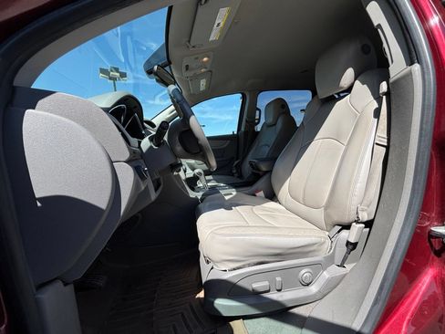 Used 2016 Chevrolet Traverse LT AWD/4WD image 13