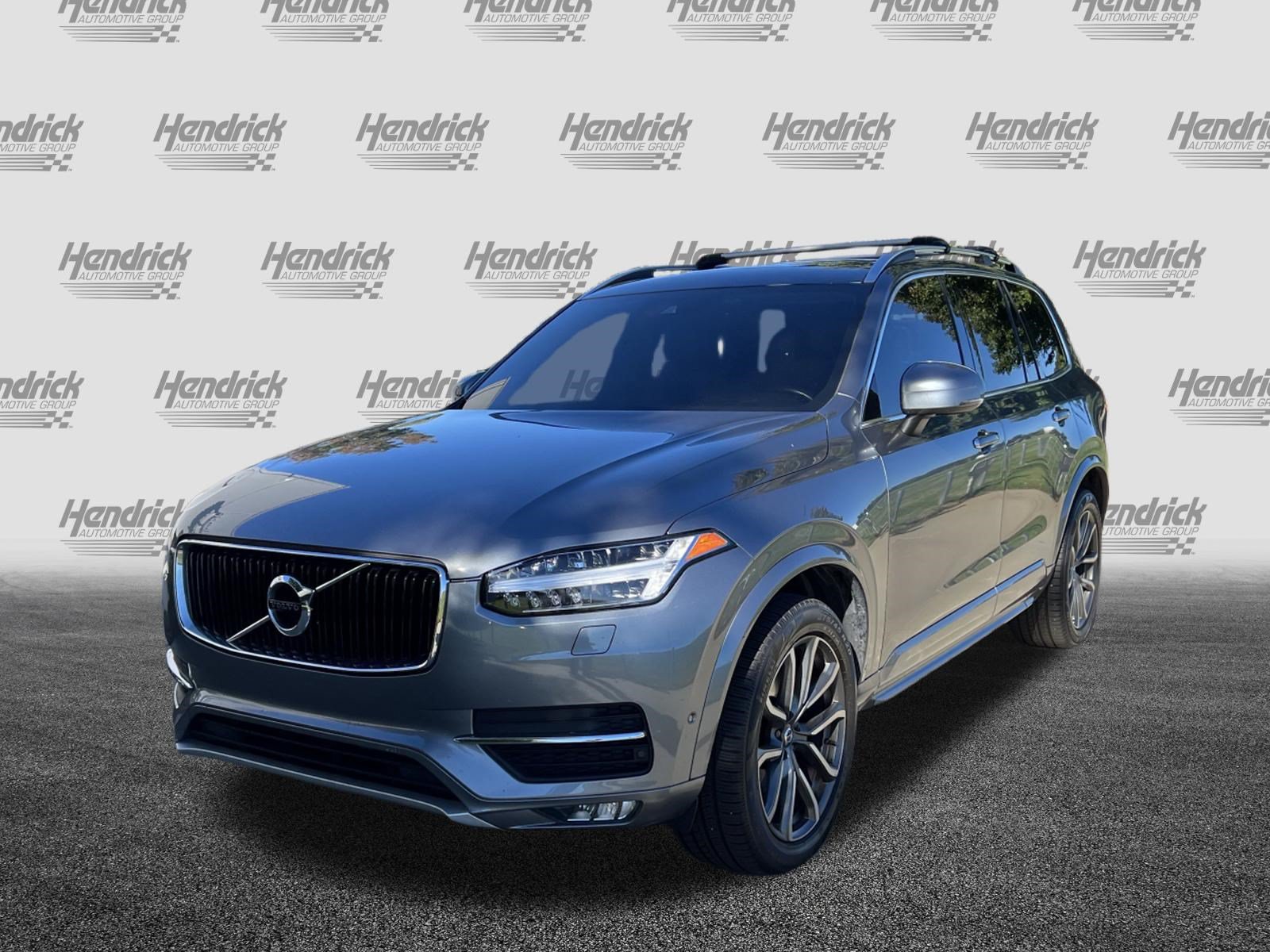 Used 2016 Volvo XC90 T6 Momentum w/ Momentum Plus Package AWD/4WD image 5