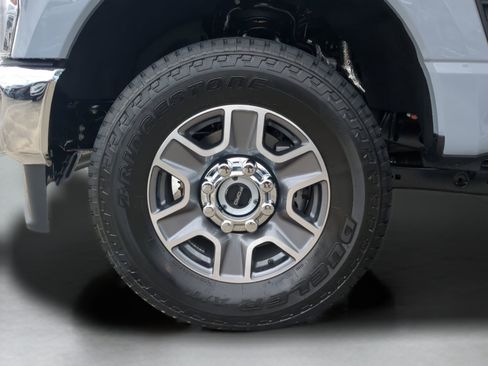 New 2026 Ford F250 Lariat w/ FX4 Off-Road Package image 66