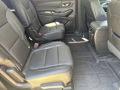 Used 2019 Chevrolet Traverse LT w/ LPO, Floor Liner Package AWD/4WD image 28