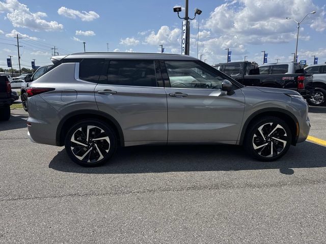Used 2022 Mitsubishi Outlander SEL FWD image 4