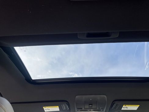 Used 2022 MAZDA CX-9 Signature image 25