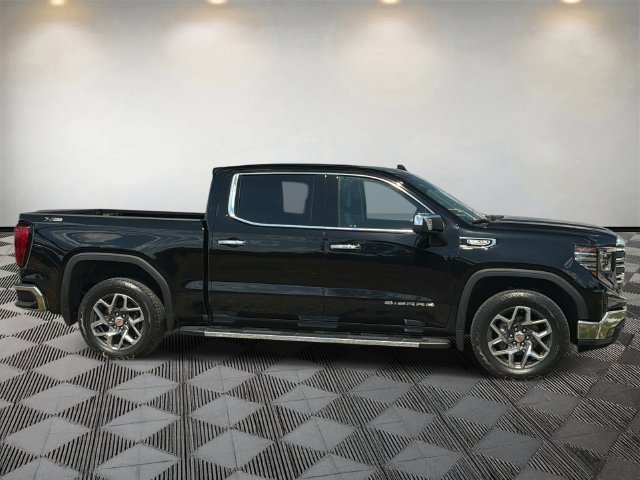Used 2024 GMC Sierra 1500 SLT w/ SLT Premium Package AWD/4WD image 5