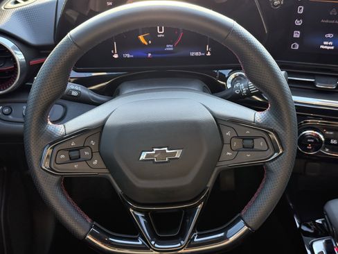 Used 2024 Chevrolet Trax RS w/ Driver Confidence Package image 15