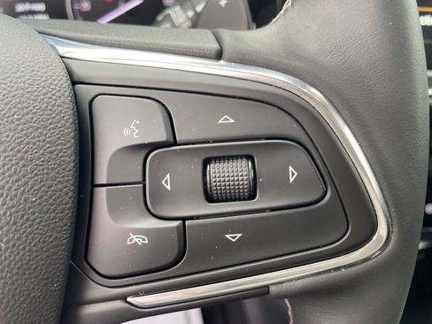 Used 2023 Buick Envision Essence w/ Sport Touring Package image 19