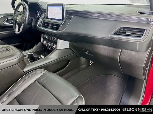 Used 2021 GMC Yukon XL SLT w/ SLT Luxury Plus Package AWD/4WD image 33