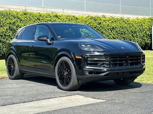 New 2026 Porsche Cayenne AWD/4WD image 10