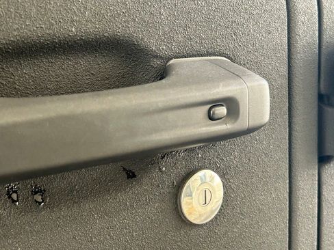 Used 2021 Jeep Wrangler Unlimited Rubicon AWD/4WD image 20