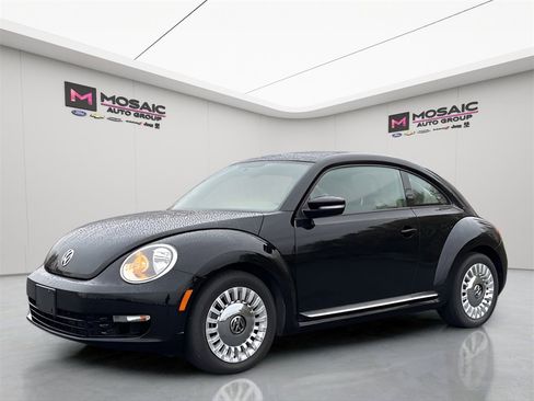 Used 2014 Volkswagen Beetle 2.5 image 3