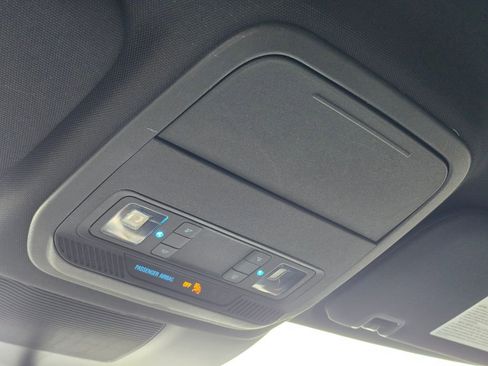 Used 2020 Ford Explorer XLT w/ Comfort Package image 34