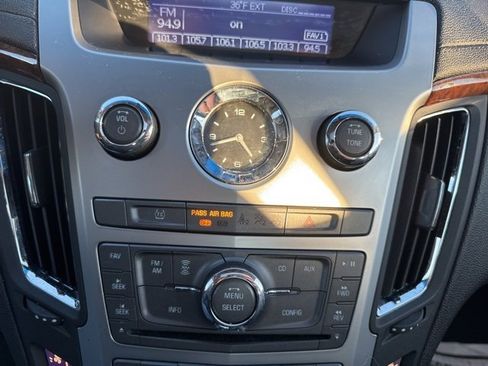 Used 2011 Cadillac CTS Luxury image 17