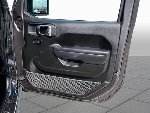 Used 2025 Jeep Wrangler Unlimited Sport AWD/4WD image 22