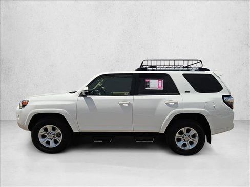 Used 2023 Toyota 4Runner SR5 Premium w/ Moonroof Package AWD/4WD image 9